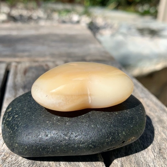 Dendritic Plant Agate Polished Puffy Heart Crystals Chakras Healing Worry Stone - Picture 3 of 8
